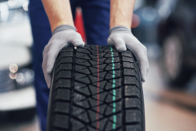 O que é banda de rodagem do pneu e por que se preocupar com ela?