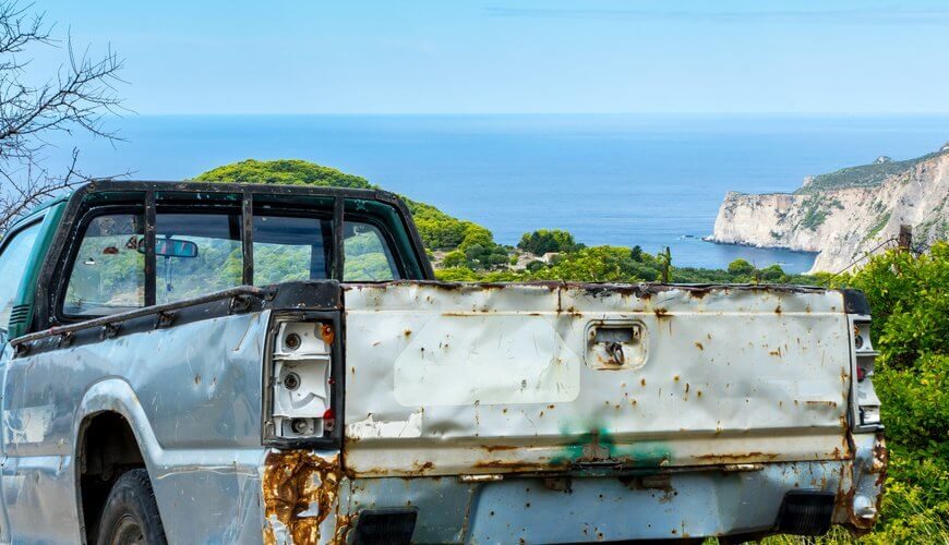 Como a salinidade do mar pode impactar seu carro e o que fazer