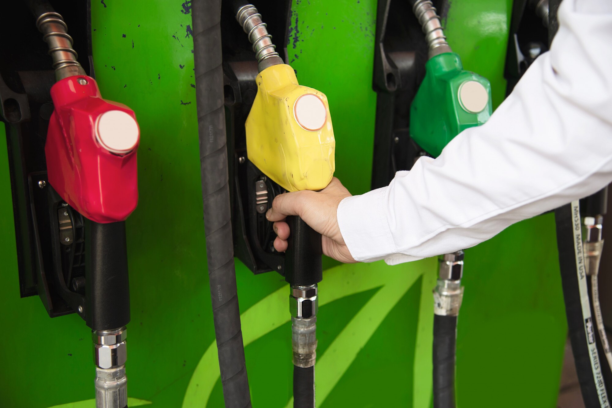 Etanol ou gasolina: como calcular qual vale mais a pena em 2025