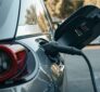 Bateria de carro híbrido: vida útil e quando trocar.